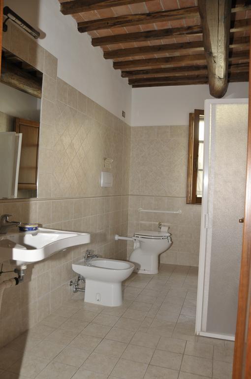 Agriturismo Renai E Monte II غامباسي تيرمي المظهر الخارجي الصورة