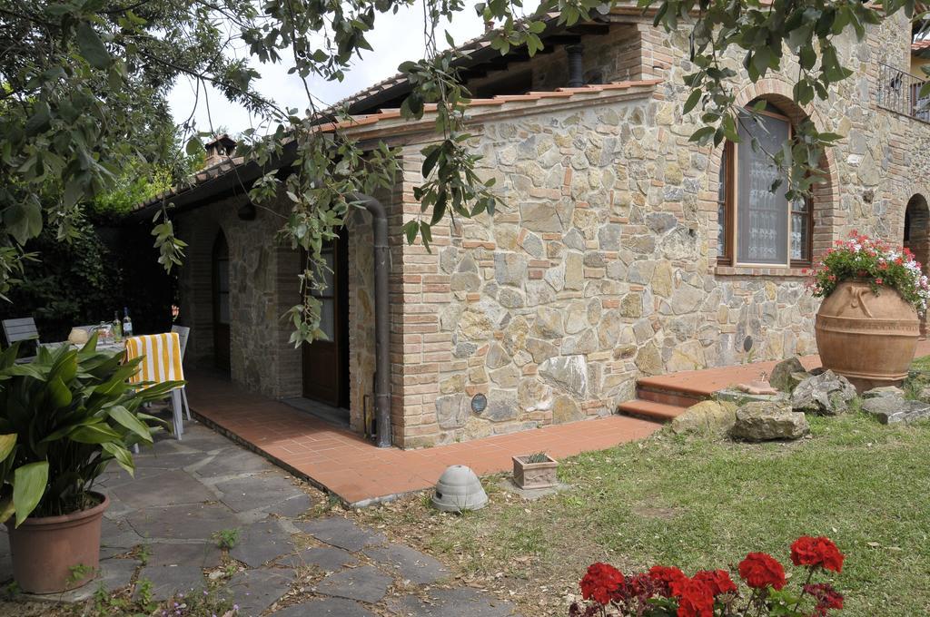 Agriturismo Renai E Monte II غامباسي تيرمي المظهر الخارجي الصورة