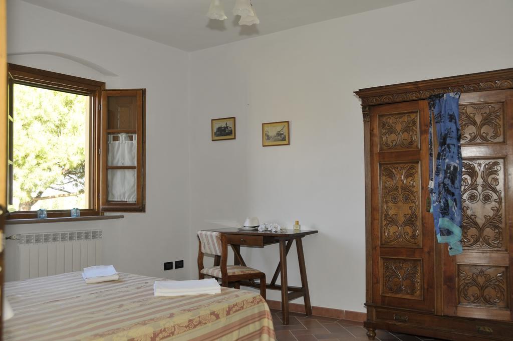 Agriturismo Renai E Monte II غامباسي تيرمي المظهر الخارجي الصورة